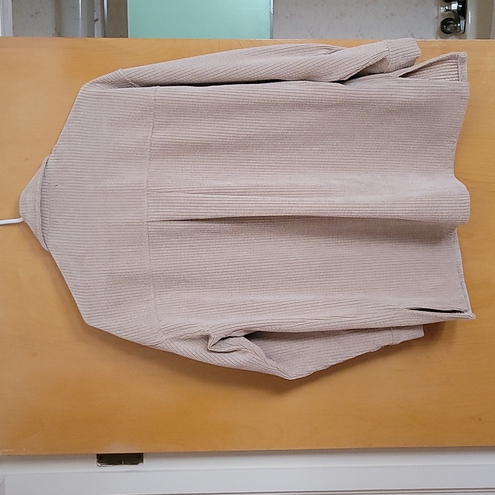 Textured high-low shacket - Picture 5 of 7